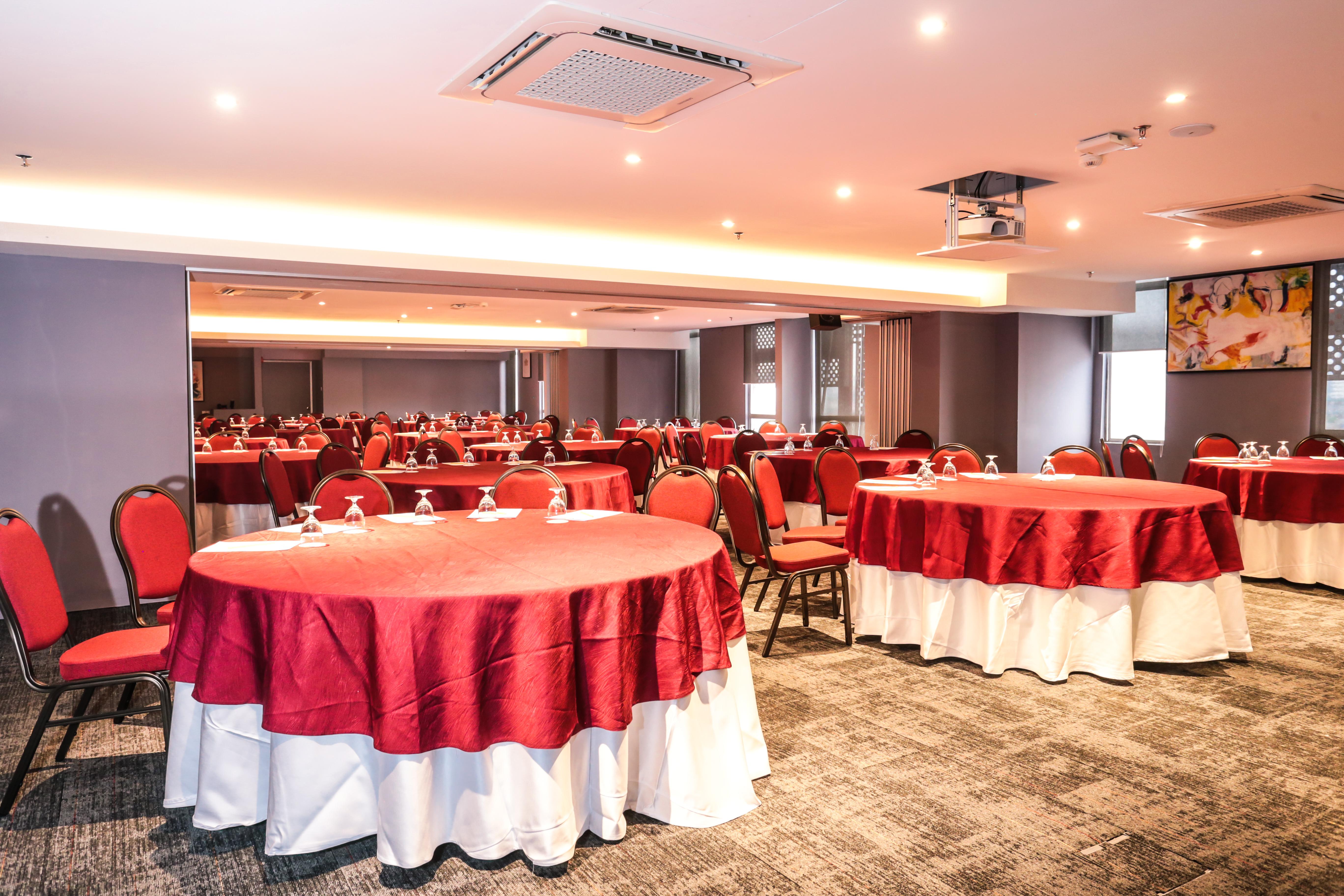 Days And Suites Fraser Business Park Kl Kuala Lumpur Exteriér fotografie